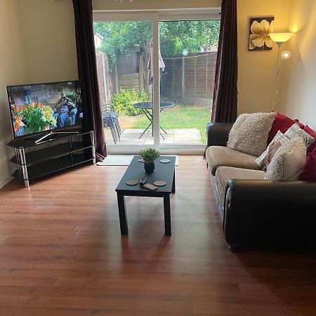 The Swallows Popular Location 3 Bedroom House Free Wi-Fi And Sky Tv In All Rooms Rough Close Ngoại thất bức ảnh