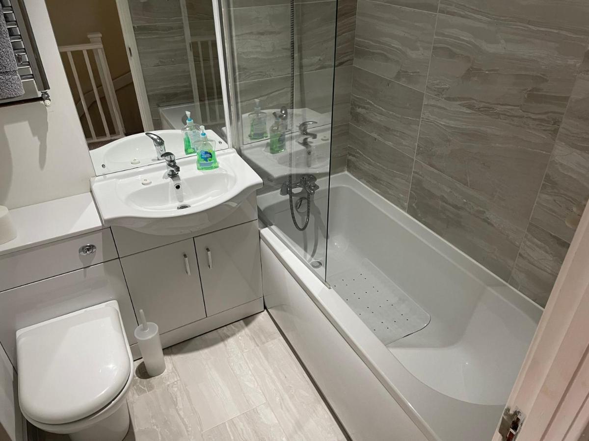 The Swallows Popular Location 3 Bedroom House Free Wi-Fi And Sky Tv In All Rooms Rough Close Ngoại thất bức ảnh